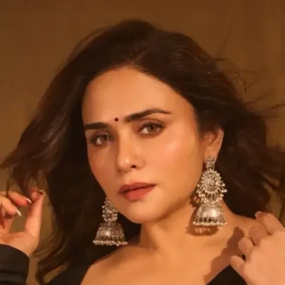 Amruta Khanvilkar