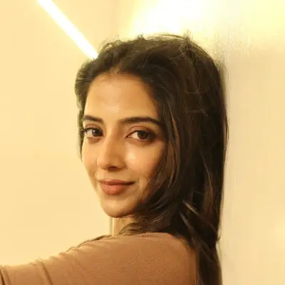 Khushi Dubey