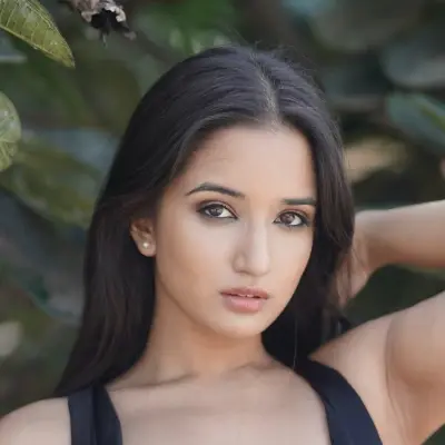 Rhea Saxena