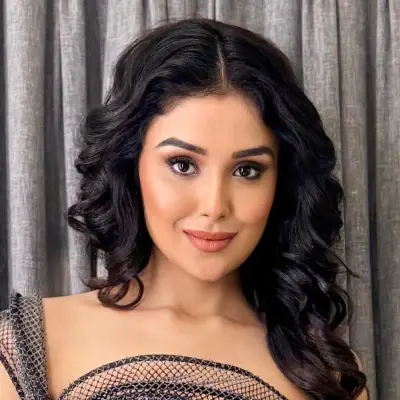 Saloni Sandhu