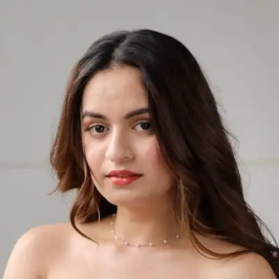 Shiwali Bhola