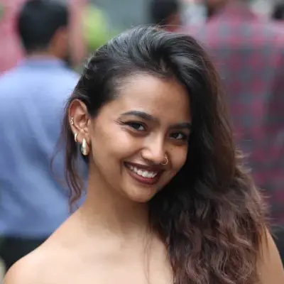 Tejaswini Thrsihi