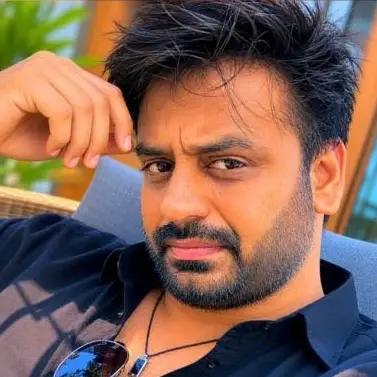 Vishal Raghu